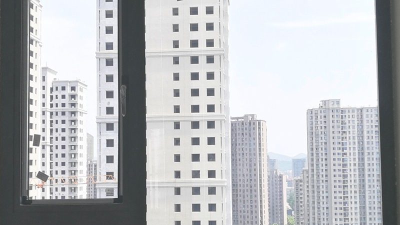钢化玻璃与普通玻璃：价格差异背后的秘密**