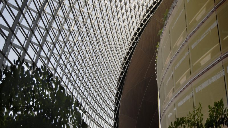 防火门闭门器装不好，整栋楼的防火屏障可能白做