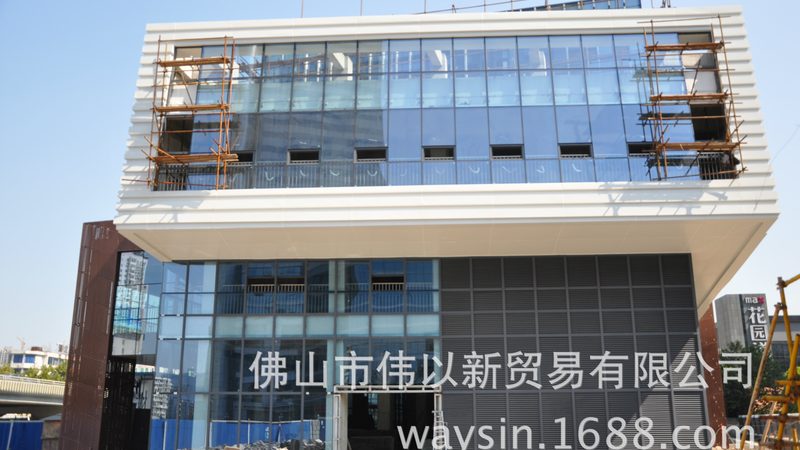 门窗定制工期延误，赔偿标准如何界定？**